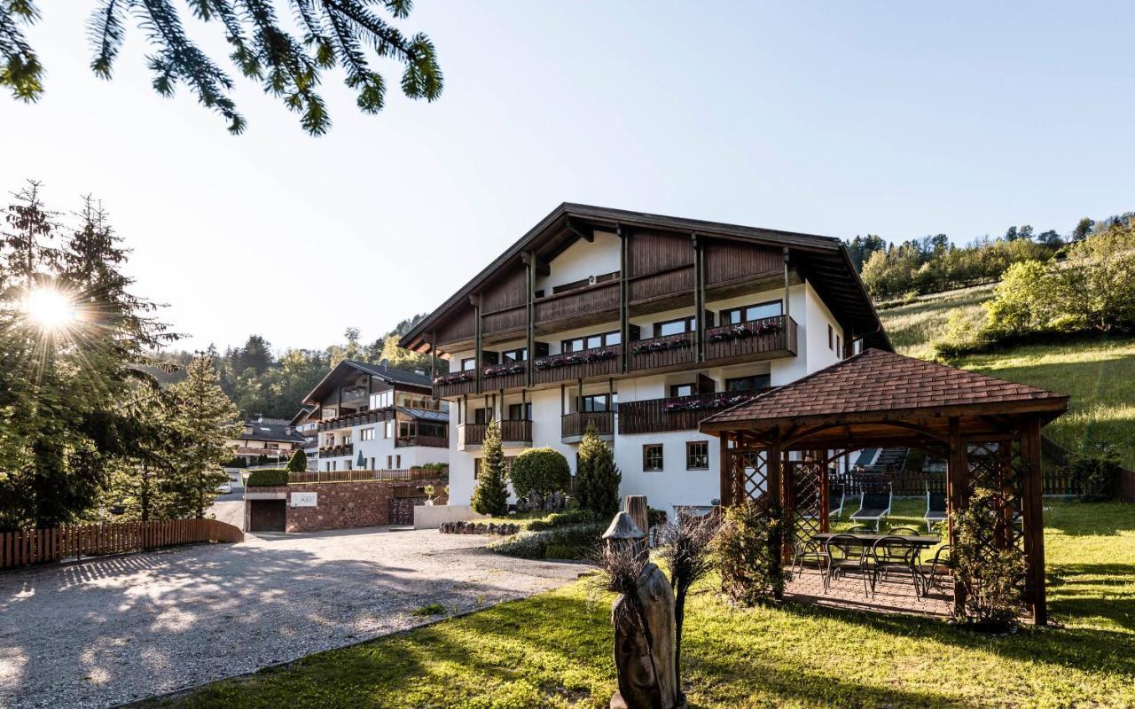 Raschoetzhof Funes  Bagian luar foto